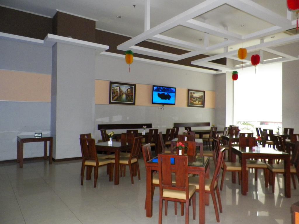 Lampion Hotel Solo Luaran gambar