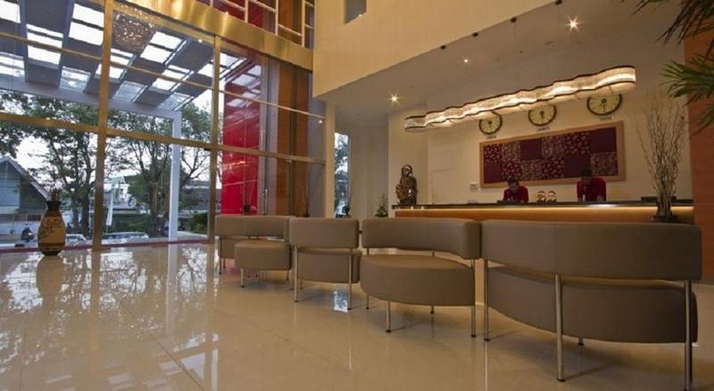 Lampion Hotel Solo Luaran gambar