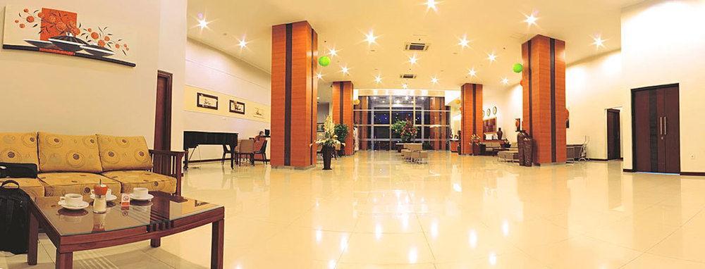 Lampion Hotel Solo Luaran gambar